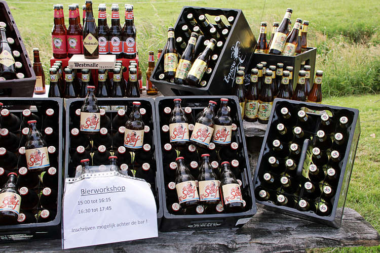 9-6-2018 - Proeverij in zomersfeer door de PLUS in Waarder_27